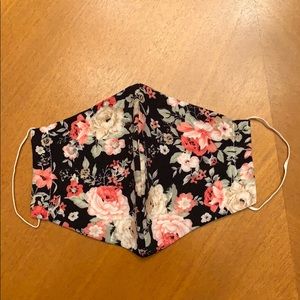 😷 Adult Cloth Face Mask w/ Filter Pocket